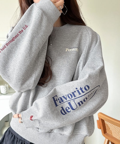 《Javaジャバコラボ》抜け感纏い、センスで遊ぶ。ロゴ袖刺繍＆グラフィック裏起毛プルオーバー jv1050328