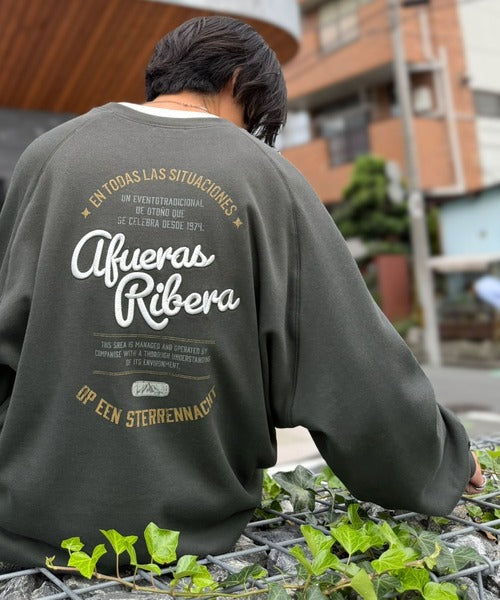 《JaVaジャバコラボ》背中で魅せる、俺。ラフに着てもサマになる。バックプリント刺繍スウェット（オーバーサイズ） jm1050404