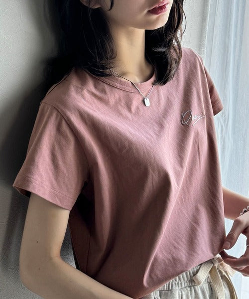 【sustaina+】こなれ感たっぷり。オーガニックコットン100％胸元PAEAN刺繍Tシャツ(半袖) ce1260401
