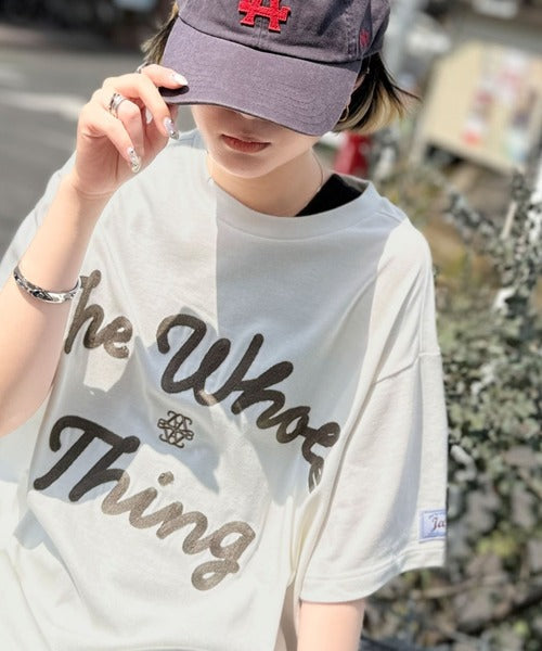 《JaVaジャバコラボ》“トレンドを纏う”コード刺繍ロゴ半袖Tシャツ(オーバーサイズ) jv1329032