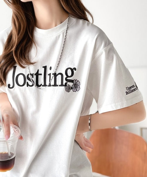 ナチュラルな中に、さりげない華。綿100％ロゴ×フラワー刺繍ビッグTシャツ（半袖） ce1260485