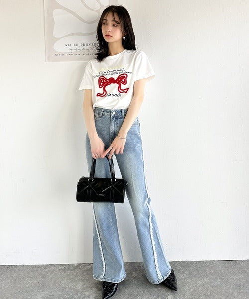 【mily bilet】華やか大人ガーリー。リボンコード刺繍プレートデザインTシャツ mi1329025