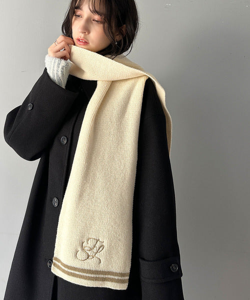 柔らか暖か。上品なロゴ刺繍入りラインニットマフラー（ストール） ce1010367