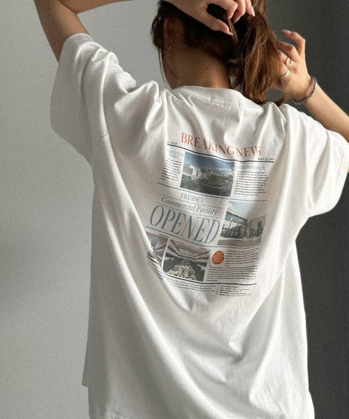 纏うだけで、洒落感アップデート◎綿100％ニュースペーパーロゴプリントオーバーサイズTシャツ ce1330046