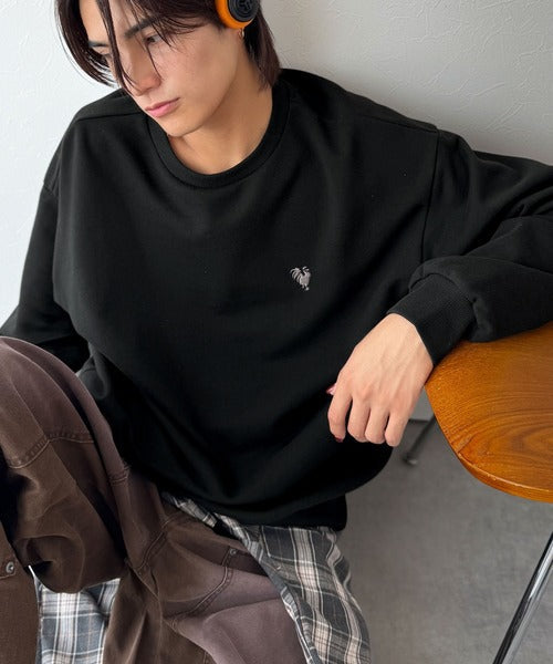 【Classical Origin】バックスタイルで魅せるベーシックな一枚。Rooster Back Embroidered Sweat Trainer／ルースターバック刺繍スウェットトレーナー co1010039