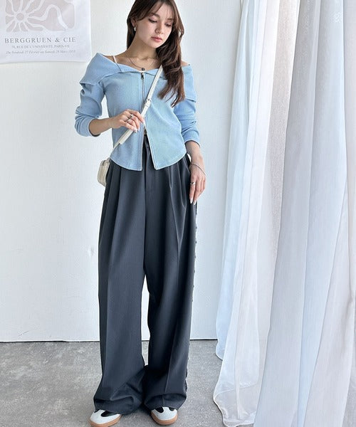 【mily bilet】お洒落なサイズ感♪エナメルフェイクレザーデザインポケットミニショルダーバッグ(斜め掛け) mi1159043