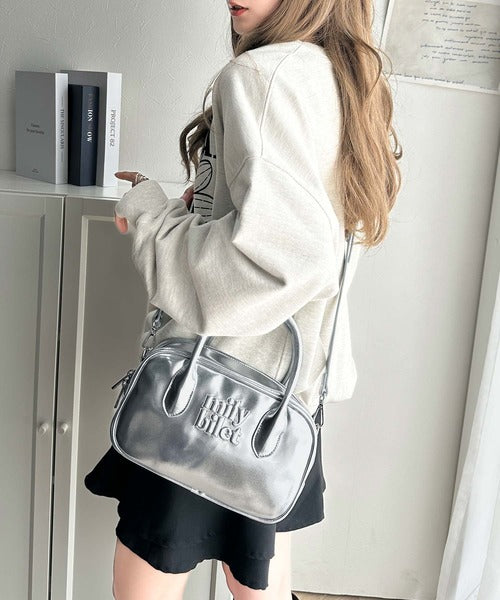 【mily bilet】ヘビロテしたい主役級バッグ。エナメルライクエコレザーエンブレムミニボストンバッグ mi1159026