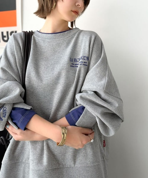 《JaVaジャバコラボ》着るだけでレイヤード上級者！配色刺繍レイヤード風オーバーサイズ裏起毛プルオーバー jv1050390