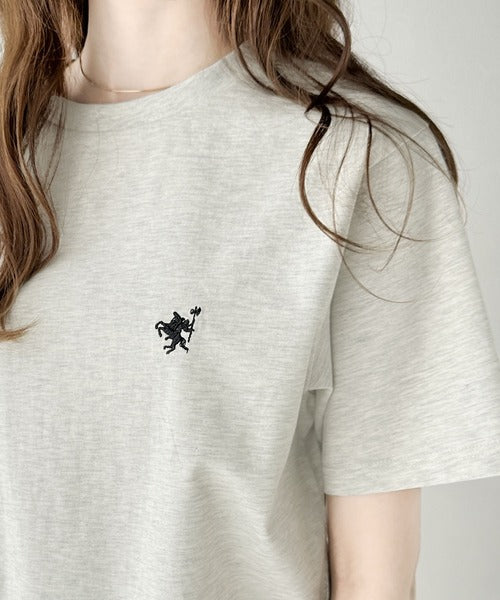 《Javaジャバコラボ》【sustaina+】大人の上級シンプル。滑らか綿100％ワンポイント刺繍Tシャツ jv1260113