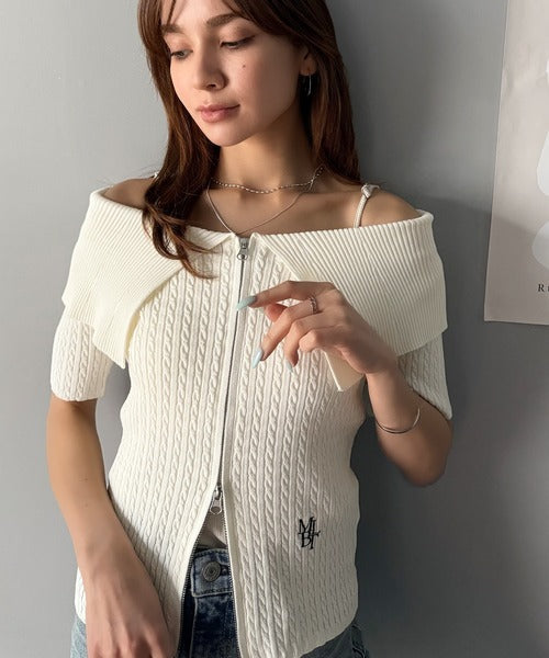 【mily bilet】抜け感レディースタイル。ロゴ刺繍オフショル２WAYダブルジップケーブル柄サマーニット（半袖） mi1029121