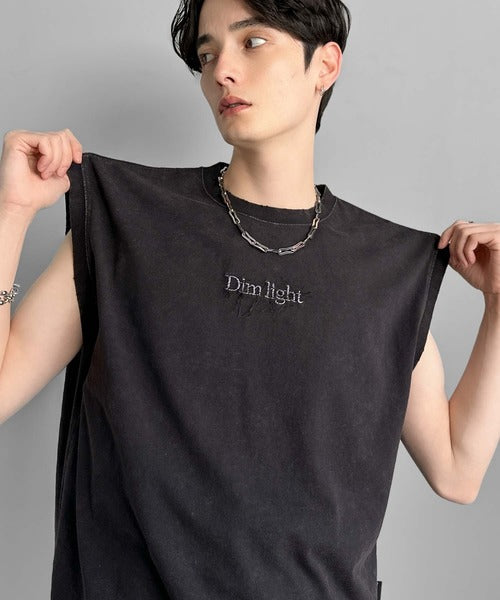 「1枚で主役。」紐刺繍スノーウォッシュ加工ノースリーブTシャツ／String Embroidery Snow-Washed Sleeveless T-Shirt co1150032