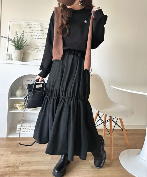 一枚でコーディネートが完成する優秀アイテム◎胸刺繍ドロスト裏起毛ドッキングワンピース ce1020325