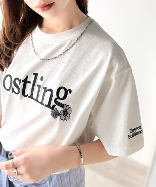 ナチュラルな中に、さりげない華。綿100％ロゴ×フラワー刺繍ビッグTシャツ（半袖） ce1260485