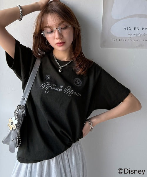 大人女子必見！　綿100％「ディズニー」サイン風刺繍Tシャツ（半袖） ce1330037