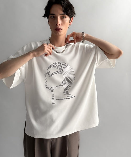 「視線を独り占め。」フェイスグラフィックオーバーサイズTシャツ／Face Graphic Oversized Double-Knit T-Shirt co1010006