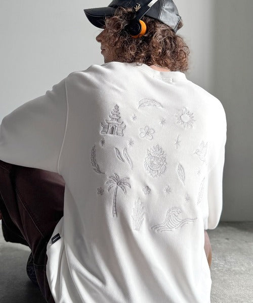 【Classical Origin】「背中で魅せる。」バック刺繍入りスウェットトレーナー（長袖）／Back Embroidery Sweat Trainer co1150043