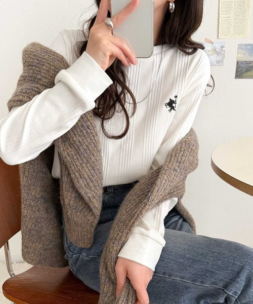 着るだけ、モチベUP！抜群の着回し力で毎日に寄り添う♪オーガニックランダムテレコ胸元刺繍ロンT(長袖) ce1260539