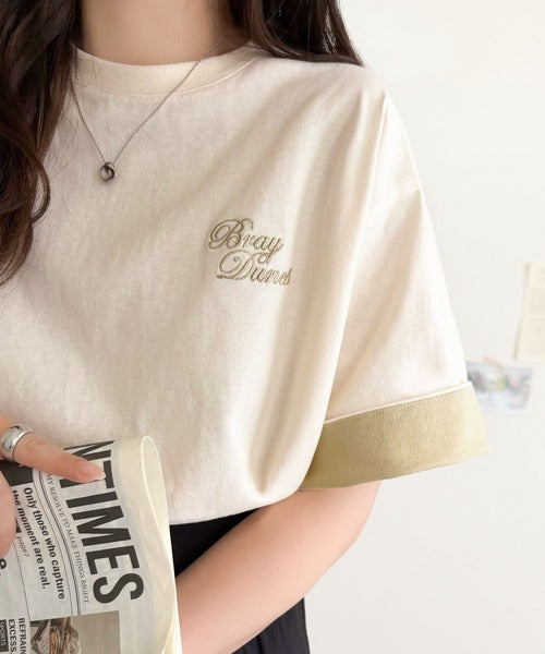 《JaVaジャバコラボ》大人の色魅せ、軽やかに映える。綿100％ 胸刺繍入り 袖配色切り替え Tシャツ（半袖） jv1330106