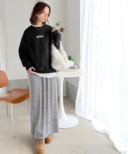 《JaVaジャバコラボ》数量限定！シンプル刺繍で着回し力抜群♪【NASAテーマ】フロントミニロゴ裏起毛スウェットトップス jv1330057