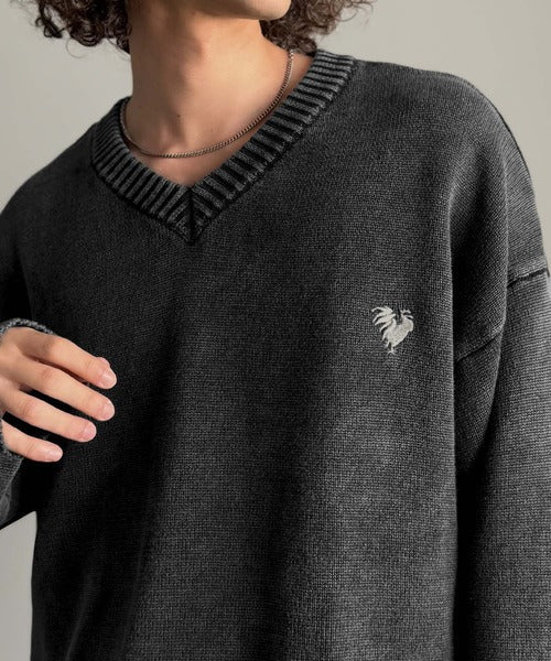 【Classical Origin】「自分ウケ最強。」綿100％刺繍入りピグメント加工Vネックセーター／Pigment-Dyed 100% Cotton Embroidered V-Neck Sweater co0780016