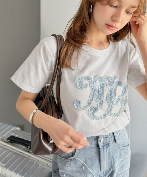 【mily bilet】1枚でサマになる。レースの透け感と光沢が魅力のレースワッペンTシャツ（半袖） mi1029185