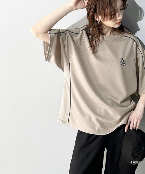 《Javaジャバコラボ》シンプルなのに格上げ。ライン入り胸刺繍サッカーTシャツ sp1010281