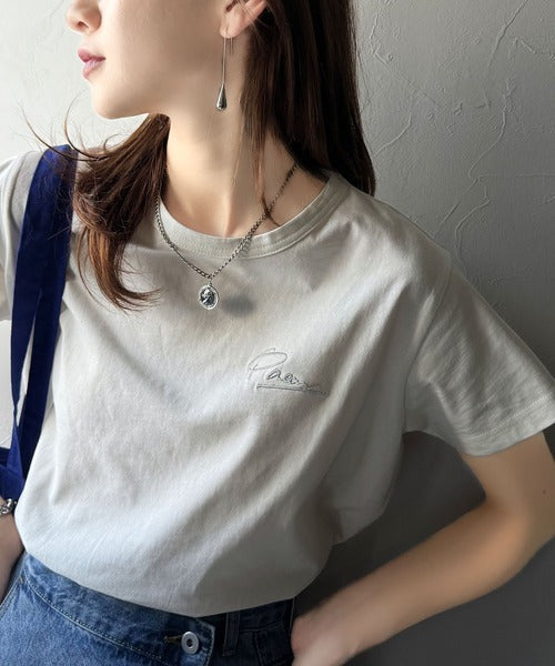 【sustaina+】こなれ感たっぷり。オーガニックコットン100％胸元PAEAN刺繍Tシャツ(半袖) ce1260401