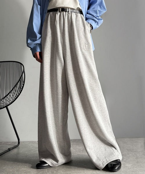 【Classical Origin】「シルエット推し。」アップリケデザインオーバーサイズスウェットパンツ／Applique Detail Oversized Sweatpants co1150046