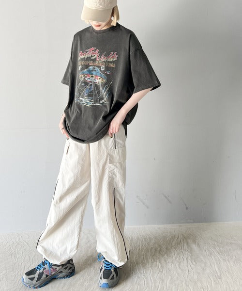 《JAVA ジャバコラボ》トレンドのヴィンテージ感が魅力。コットン100%グラフィックプリントピグメントビッグTシャツ jv1029051