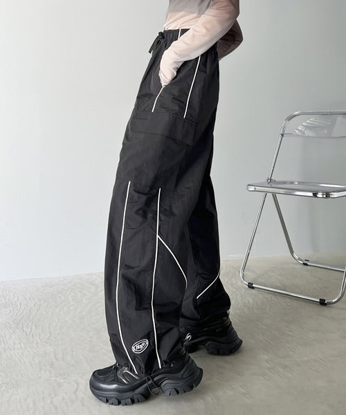 《Javaジャバコラボ》旬なスポーティミックスが完成。配色パイピングカーゴパンツ jv1240033