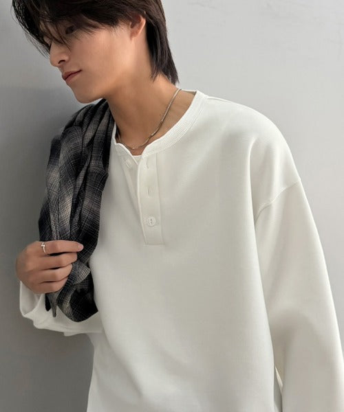 《JaVaコラボ》ラフに着るほど、サマになる。ダンボール素材ヘンリーネックTシャツ（長袖） jo1010077