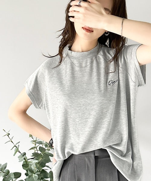 キレイめ大人のフレンチ袖。胸刺繍ラグランモックネックフレンチTシャツ ce1010311
