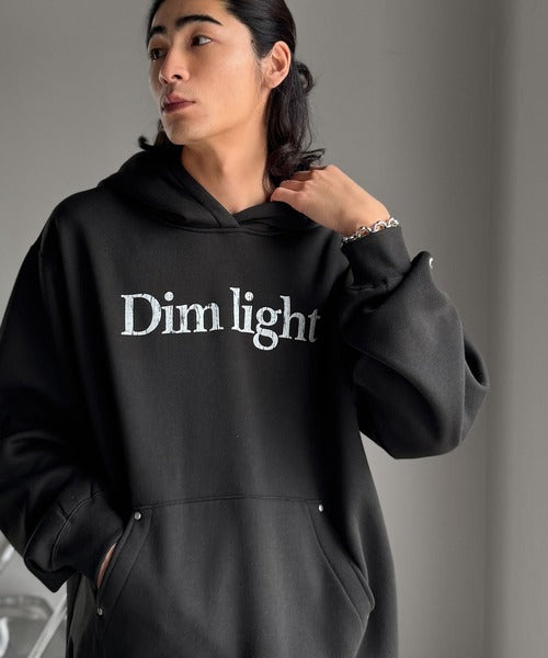 【Classical Origin】「フードの存在感。」裏起毛ロゴ＆スタッズ使いプルパーカー／Brushed Lining Logo＆Stud Accents Pullover Hoodie co1150071
