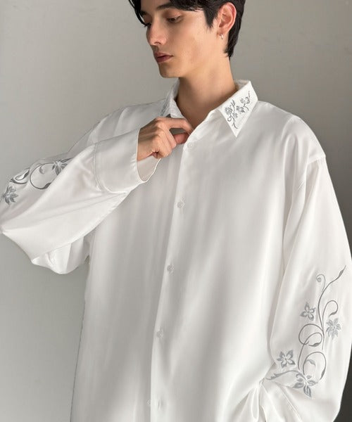 【Classical Origin】「繊細×モード」。刺繍使いルーズドレープシャツ（長袖）／Embroidery Loose Drape Shirt co1010025