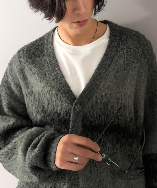 グラデーションボーダー柄Vネックニットカーディガン／Gradient Stripe V-Neck Cardigan co1150120