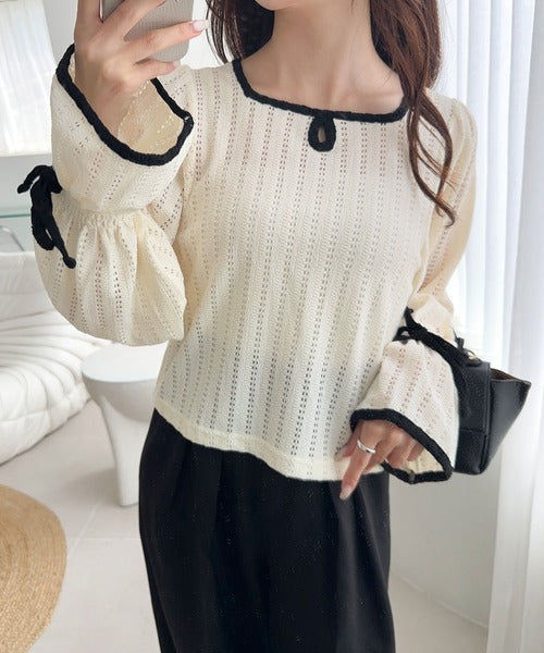 【mily bilet】華やかさと上品さを兼ね備えたデザインが個性的。ストライプレースキャンディースリーブリボン付きプルオーバー（長袖） mi1019104