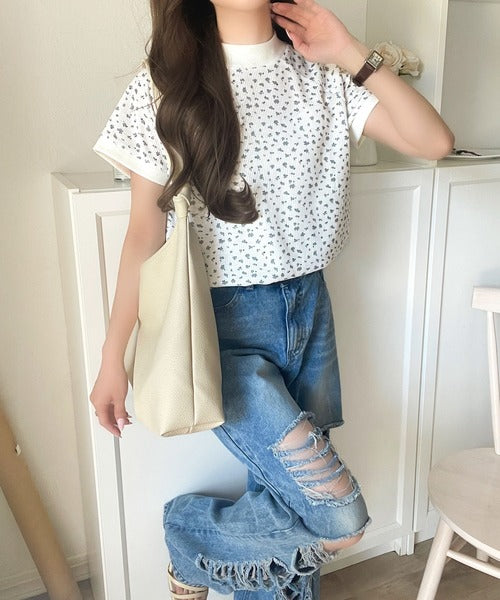 《JaVaジャバコラボ》甘さひかえめ、こなれガーリー♪ 小花柄ワッフル素材 ラグランフレンチ袖 カットソー（半袖） jv1010500