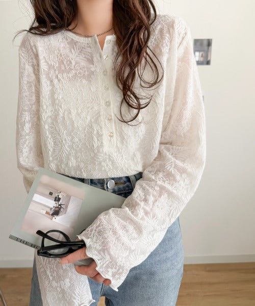 コーデに花を咲かせる♪花柄シアージャガードヘンリーネックフリル使いトップス（長袖） ce1010687