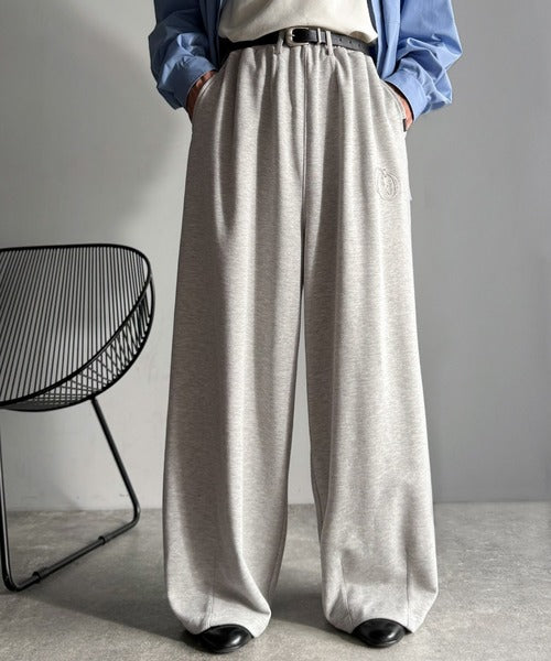 【Classical Origin】「シルエット推し。」アップリケデザインオーバーサイズスウェットパンツ／Applique Detail Oversized Sweatpants co1150046