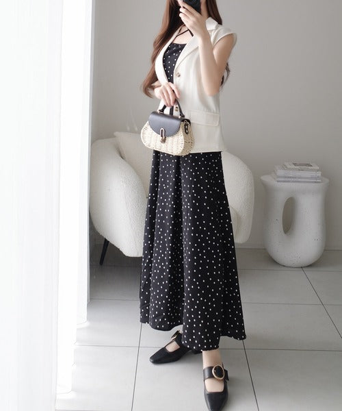 【mily bilet】上品さと抜け感をひとまとめに。ドットキャミワンピプラスノースリジャケットセット（2点セット） mi1139100
