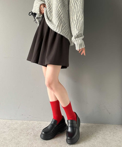 《mily bilet》まるでスニーカーのような履き心地。軽量厚底フェイクレザーコインローファー mi1129015