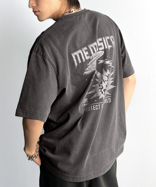 「1着でキマる。」ピグメント加工マットグラフィック柄Tシャツ / Pigment-Washed Matte Graphic T-Shirt co1150028
