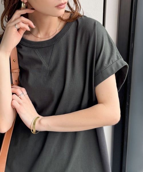 《JaVaジャバコラボ》背中で魅せる。バック刺繍フレンチスリーブTシャツ（半袖） jv1050358