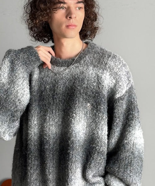 【Classical Origin】「質感で魅せる。」Gradient Boucle Knit Crew Neck Sweater／ブークレー素材グラデ―ションクルーネックセーター co0780013