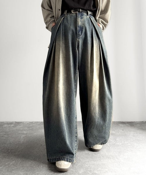 ヴィンテージ加工3タックワイドバルーンデニムパンツ／Vintage-Washed Three-Tuck Wide Balloon Denim Pants co0900009