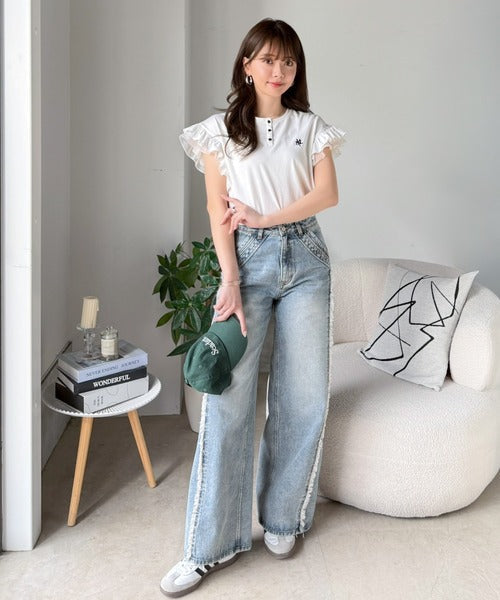 【mily bilet】ふわっと華やか、でも凛と。袖フリルコンパクトTシャツ mi1329092