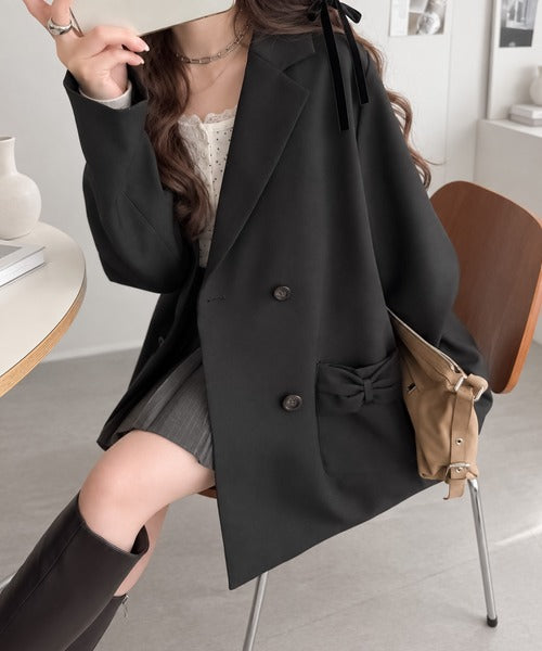 【mily bilet】ハンサムジャケットにリボンで甘さをひとさじ、羽織るだけで大人ガーリー♪リボンポケットテーラードジャケット mi1329107