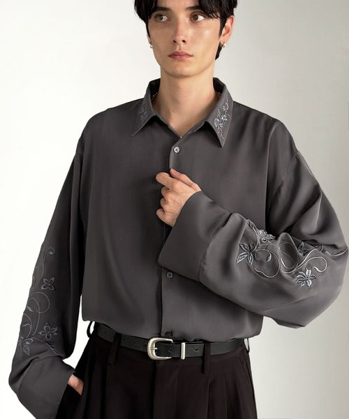 【Classical Origin】「繊細×モード」。刺繍使いルーズドレープシャツ（長袖）／Embroidery Loose Drape Shirt co1010025