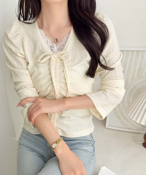 【mily bilet】レース×シャーリングで、甘さをひとさじ。レースドッキングパフスリーブジャガードトップス（長袖） mi1359080