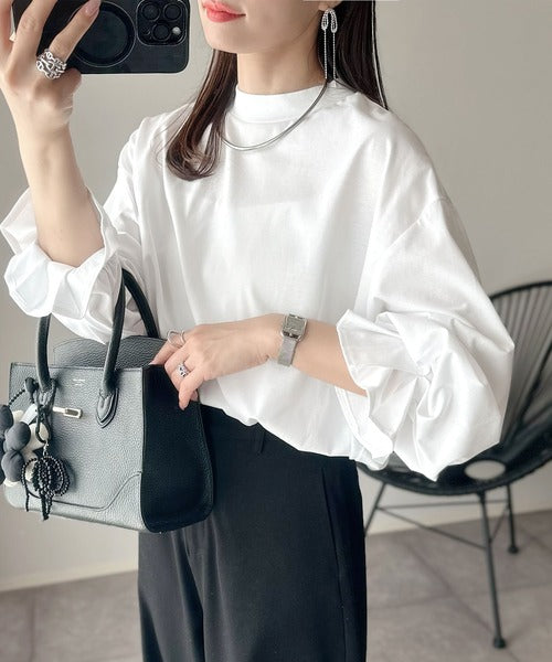 ひとさじの甘さ。微光沢仕立て、シルケット加工ハイネックキャンディスリーブTシャツ（長袖） ce1020306